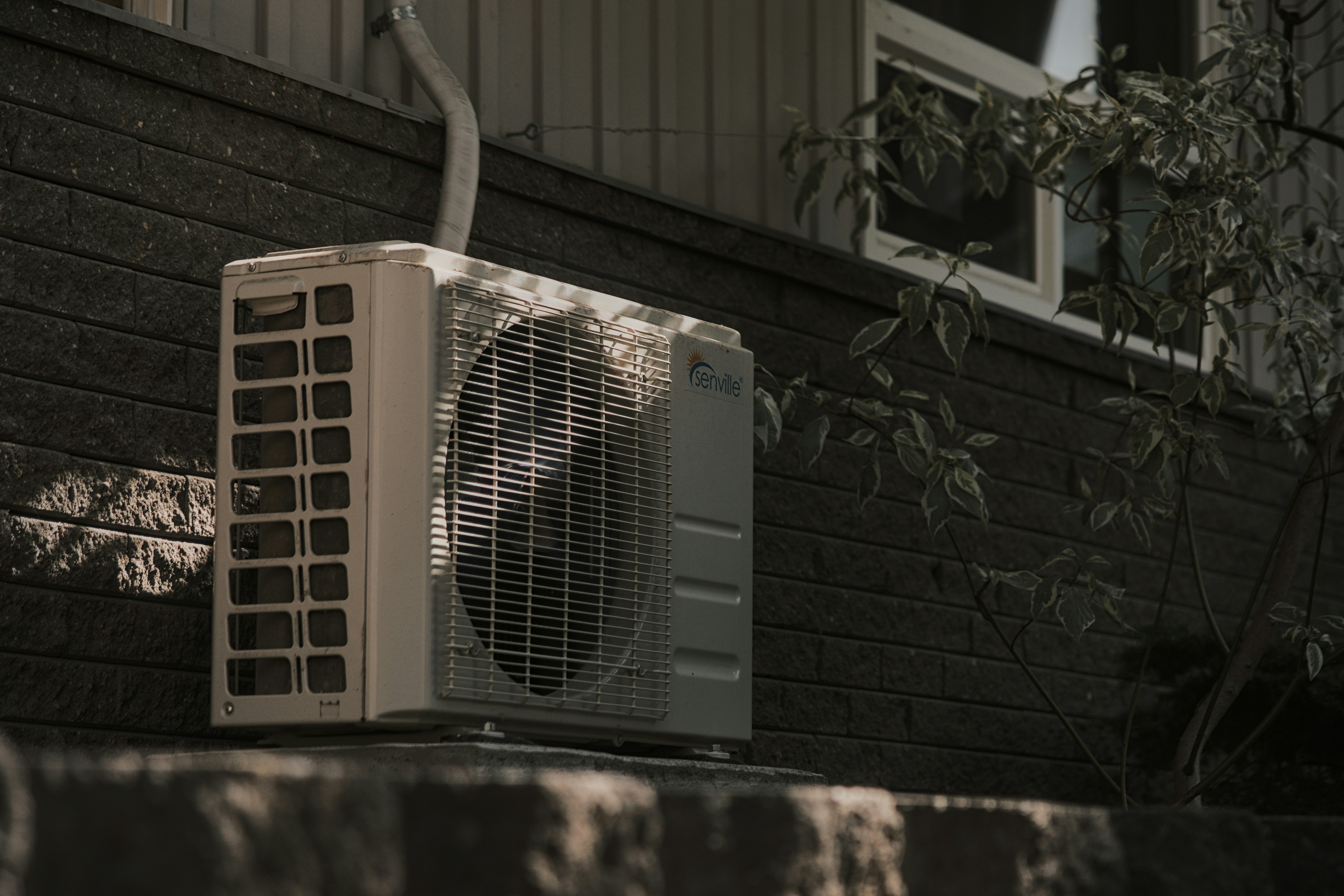 Air conditioning installation